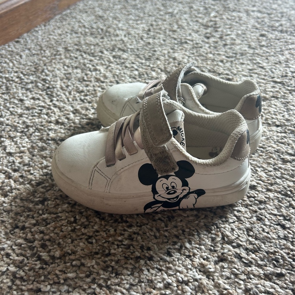 Disney Kids Cream Mickey Mouse Sneakers